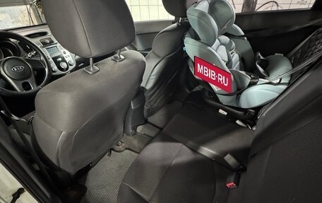 KIA Cerato III, 2011 год, 850 000 рублей, 11 фотография