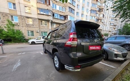 Toyota Land Cruiser Prado 150 рестайлинг 2, 2014 год, 3 430 000 рублей, 5 фотография