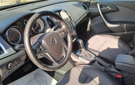 Opel Astra J, 2013 год, 1 400 000 рублей, 4 фотография