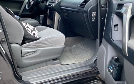 Toyota Land Cruiser Prado 150 рестайлинг 2, 2012 год, 2 750 000 рублей, 5 фотография