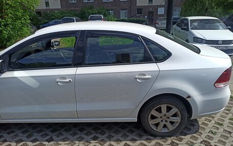 Volkswagen Polo VI (EU Market), 2011 год, 720 000 рублей, 4 фотография