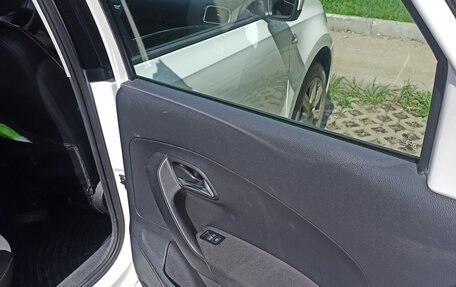 Volkswagen Polo VI (EU Market), 2011 год, 720 000 рублей, 10 фотография