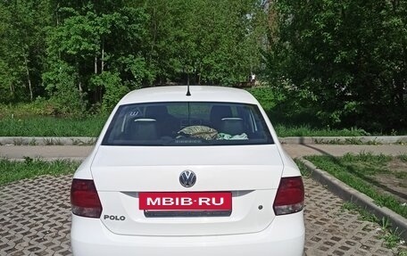 Volkswagen Polo VI (EU Market), 2011 год, 720 000 рублей, 2 фотография