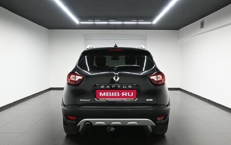 Renault Kaptur I рестайлинг, 2017 год, 1 645 000 рублей, 4 фотография
