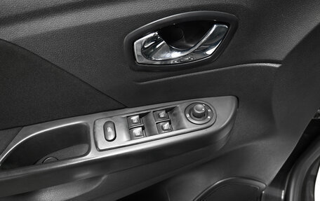 Renault Kaptur I рестайлинг, 2017 год, 1 645 000 рублей, 22 фотография