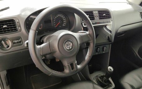 Volkswagen Polo VI (EU Market), 2012 год, 390 000 рублей, 12 фотография