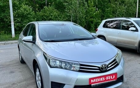 Toyota Corolla, 2014 год, 1 350 000 рублей, 8 фотография