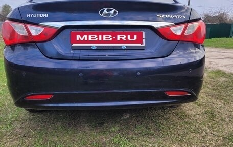 Hyundai Sonata VI, 2010 год, 780 000 рублей, 6 фотография