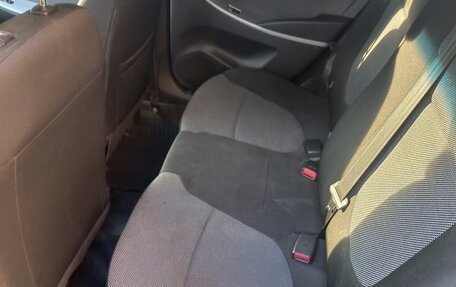 Hyundai Solaris II рестайлинг, 2014 год, 695 000 рублей, 5 фотография