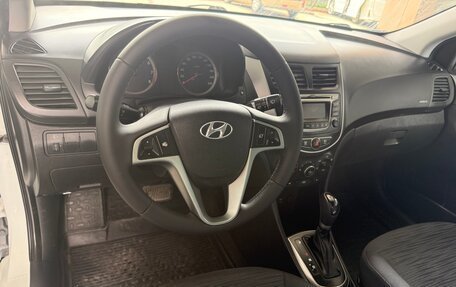 Hyundai Solaris II рестайлинг, 2015 год, 885 000 рублей, 6 фотография