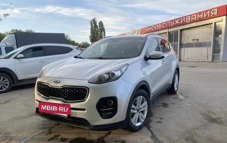 KIA Sportage IV рестайлинг, 2018 год, 2 050 000 рублей, 2 фотография