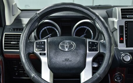 Toyota Land Cruiser Prado 150 рестайлинг 2, 2017 год, 5 699 000 рублей, 12 фотография