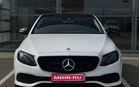 Mercedes-Benz E-Класс, 2016 год, 2 800 000 рублей, 1 фотография