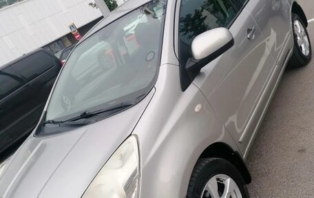 Nissan Note II рестайлинг, 2010 год, 850 000 рублей, 5 фотография