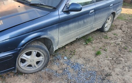 Nissan Sunny B15, 1999 год, 250 000 рублей, 2 фотография