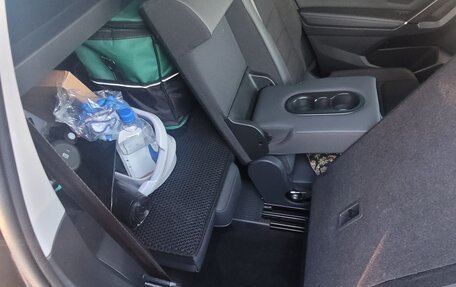 Volkswagen Tiguan II, 2021 год, 4 300 000 рублей, 12 фотография