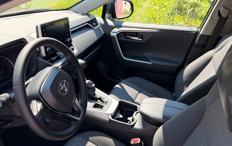 Toyota RAV4, 2019 год, 3 085 000 рублей, 10 фотография