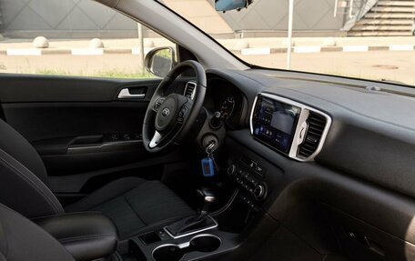 KIA Sportage IV рестайлинг, 2017 год, 1 844 000 рублей, 6 фотография