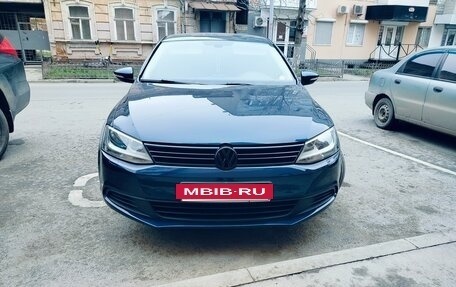 Volkswagen Jetta VI, 2013 год, 1 390 000 рублей, 8 фотография