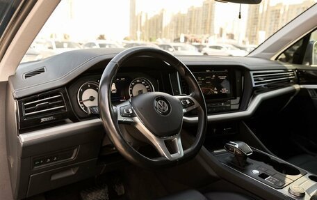 Volkswagen Touareg III, 2018 год, 4 278 000 рублей, 5 фотография