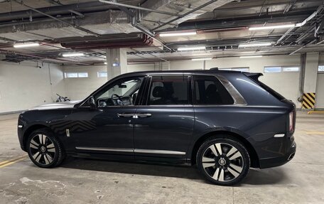 Rolls-Royce Cullinan, 2019 год, 24 900 000 рублей, 11 фотография