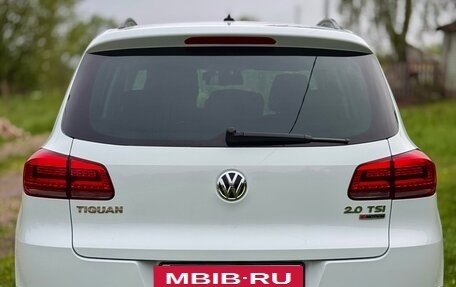 Volkswagen Tiguan I, 2015 год, 2 400 000 рублей, 2 фотография