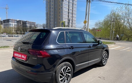 Volkswagen Tiguan II, 2018 год, 2 570 000 рублей, 5 фотография