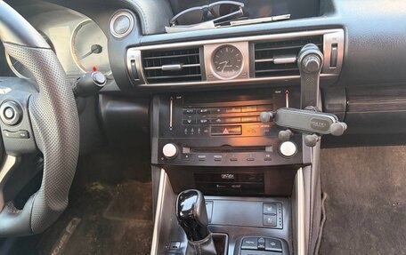 Lexus IS III, 2013 год, 2 000 000 рублей, 8 фотография