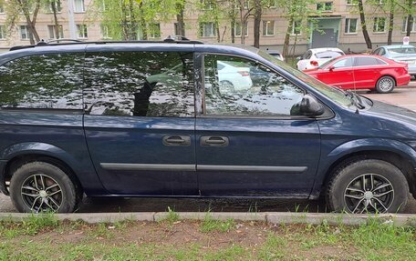 Dodge Caravan IV, 2004 год, 800 000 рублей, 4 фотография