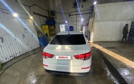 KIA Rio III рестайлинг, 2016 год, 600 000 рублей, 3 фотография