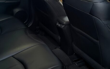 Toyota Prius IV XW50, 2020 год, 3 050 000 рублей, 17 фотография