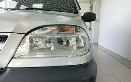 Chevrolet Niva I рестайлинг, 2005 год, 299 000 рублей, 2 фотография