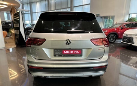 Volkswagen Tiguan II, 2019 год, 2 150 000 рублей, 6 фотография