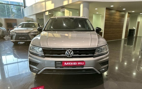 Volkswagen Tiguan II, 2019 год, 2 150 000 рублей, 2 фотография