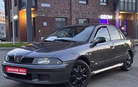 Mitsubishi Carisma I, 2002 год, 160 000 рублей, 1 фотография