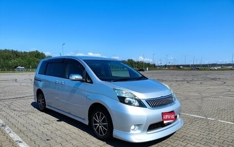 Toyota ISis I, 2012 год, 1 400 000 рублей, 1 фотография