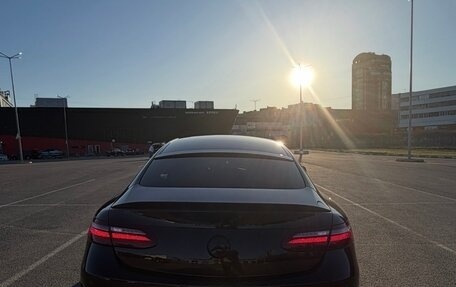 Mercedes-Benz E-Класс, 2019 год, 4 100 000 рублей, 4 фотография