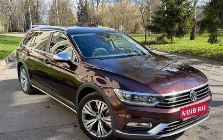 Volkswagen Passat B8 рестайлинг, 2017 год, 3 190 000 рублей, 3 фотография