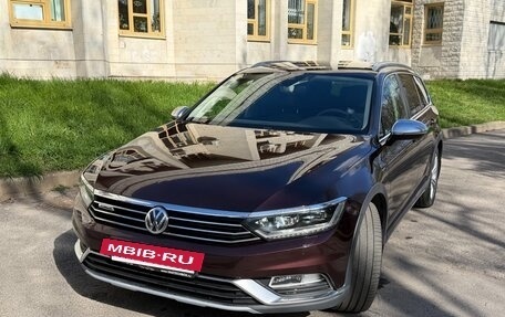 Volkswagen Passat B8 рестайлинг, 2017 год, 3 190 000 рублей, 2 фотография