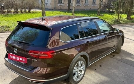 Volkswagen Passat B8 рестайлинг, 2017 год, 3 190 000 рублей, 4 фотография