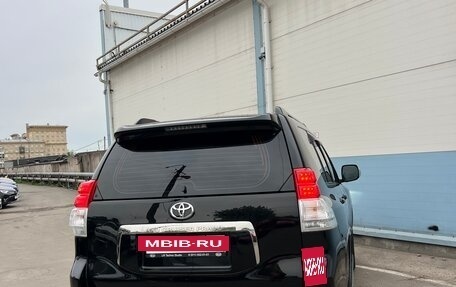 Toyota Land Cruiser Prado 150 рестайлинг 2, 2009 год, 2 350 000 рублей, 11 фотография