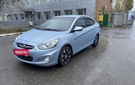 Hyundai Solaris II рестайлинг, 2011 год, 650 000 рублей, 9 фотография