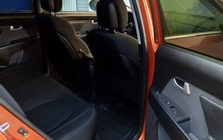 KIA Sportage III, 2010 год, 950 000 рублей, 17 фотография