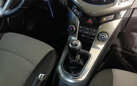 Chevrolet Cruze II, 2013 год, 755 000 рублей, 13 фотография