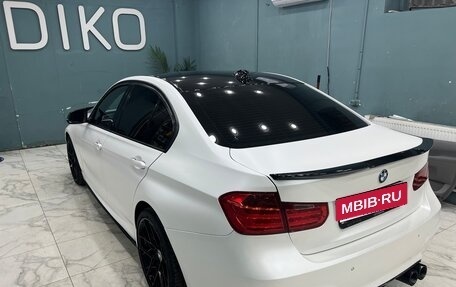 BMW 3 серия, 2012 год, 1 590 000 рублей, 11 фотография