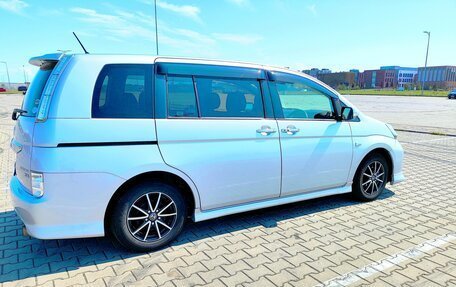 Toyota ISis I, 2012 год, 1 400 000 рублей, 3 фотография