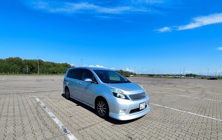Toyota ISis I, 2012 год, 1 400 000 рублей, 5 фотография