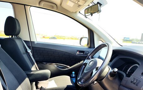 Toyota ISis I, 2012 год, 1 400 000 рублей, 15 фотография