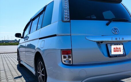 Toyota ISis I, 2012 год, 1 400 000 рублей, 20 фотография