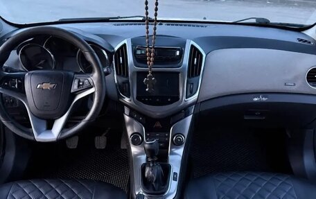 Chevrolet Cruze II, 2013 год, 730 000 рублей, 16 фотография